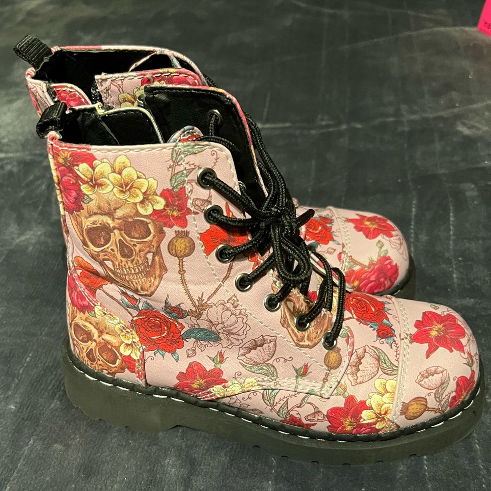T.U.K Anarchic Women’s Floral Skull Combat Boots